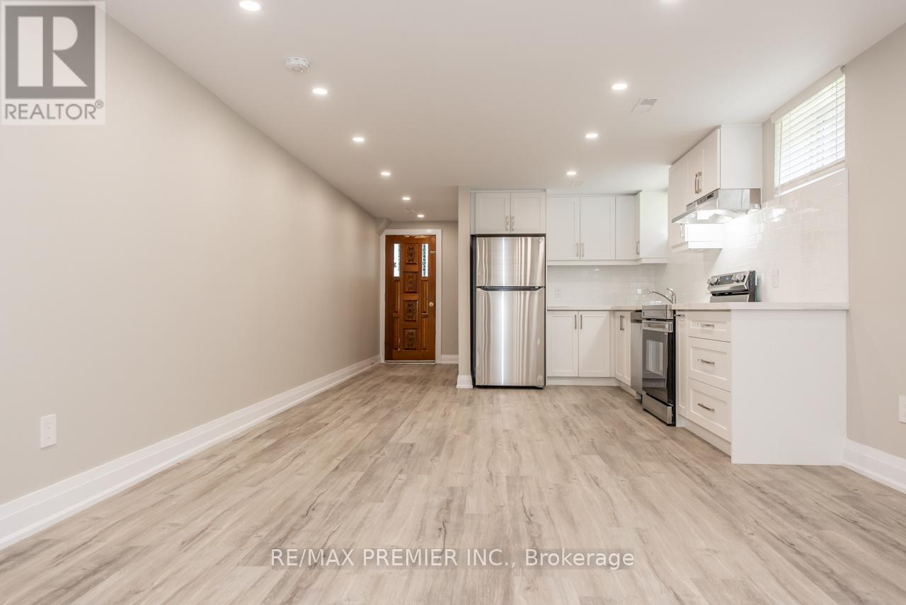 Bsmt - 569 Roding Street, Toronto, Ontario M3M 2A4 - Photo 7 - W13444338