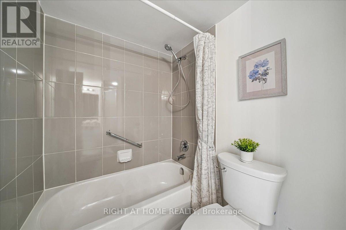 210 - 400 Webb Drive, Mississauga, Ontario  L5B 3Z7 - Photo 11 - W13444460