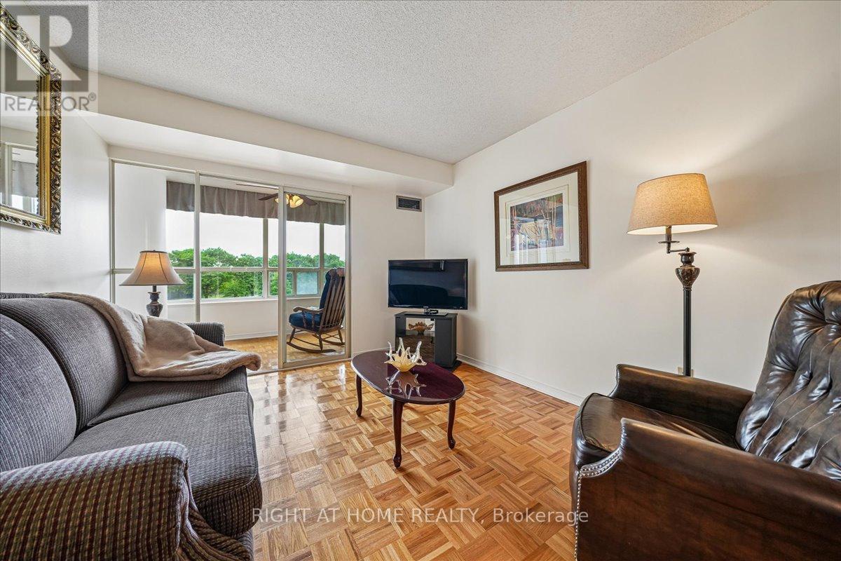 210 - 400 Webb Drive, Mississauga, Ontario  L5B 3Z7 - Photo 12 - W13444460