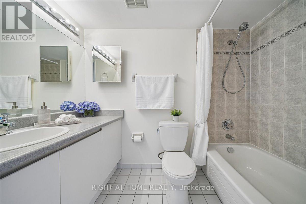 210 - 400 Webb Drive, Mississauga, Ontario  L5B 3Z7 - Photo 15 - W13444460