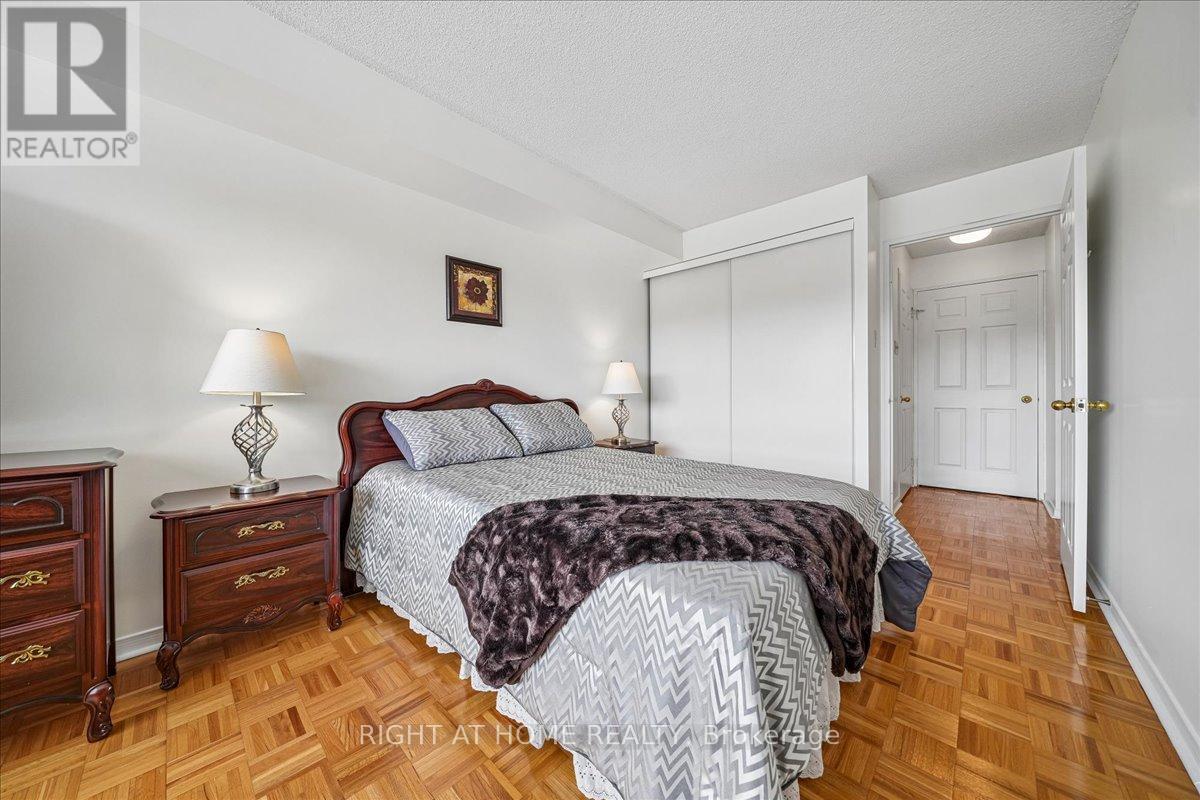 210 - 400 Webb Drive, Mississauga, Ontario  L5B 3Z7 - Photo 17 - W13444460