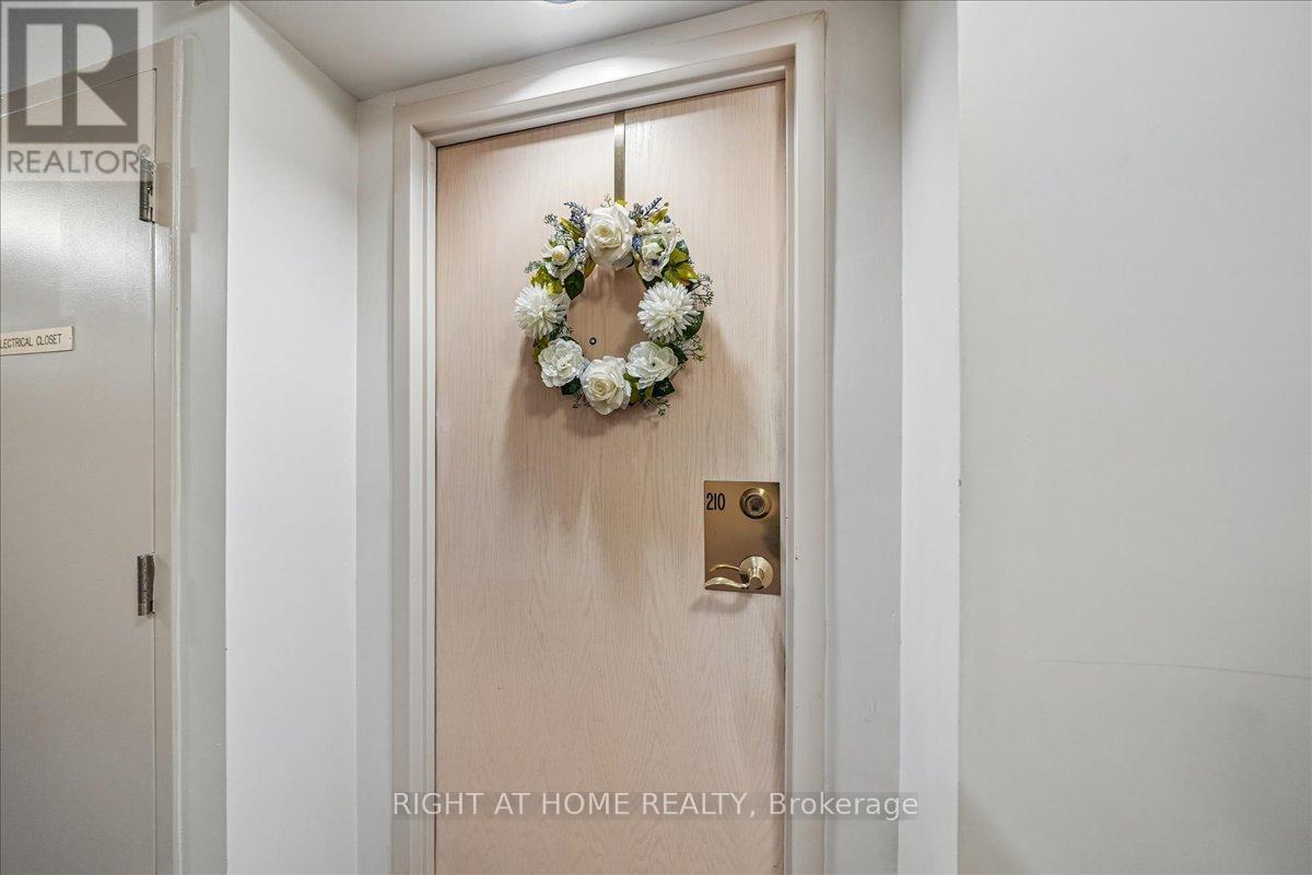 210 - 400 Webb Drive, Mississauga, Ontario  L5B 3Z7 - Photo 2 - W13444460