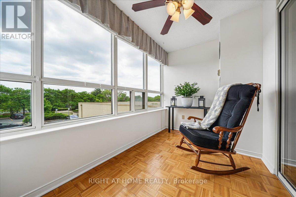 210 - 400 Webb Drive, Mississauga, Ontario  L5B 3Z7 - Photo 6 - W13444460