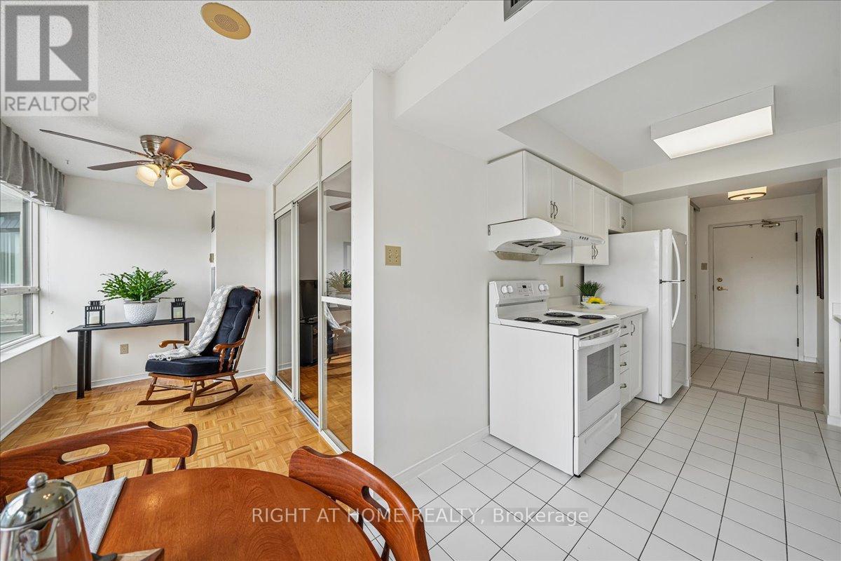 210 - 400 Webb Drive, Mississauga, Ontario  L5B 3Z7 - Photo 7 - W13444460