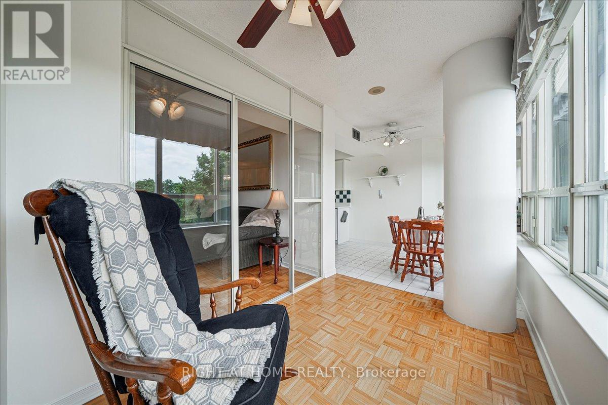 210 - 400 Webb Drive, Mississauga, Ontario  L5B 3Z7 - Photo 8 - W13444460