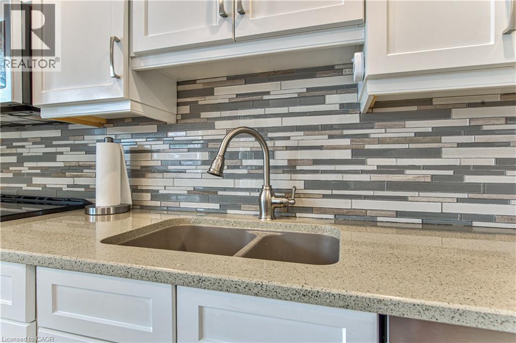 399 Grand River Boulevard, Kitchener, Ontario  N2A 3J2 - Photo 17 - 40838545