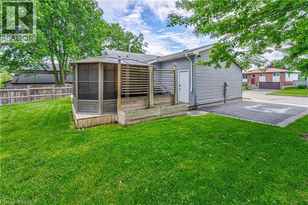 399 Grand River Boulevard, Kitchener, Ontario  N2A 3J2 - Photo 38 - 40838545