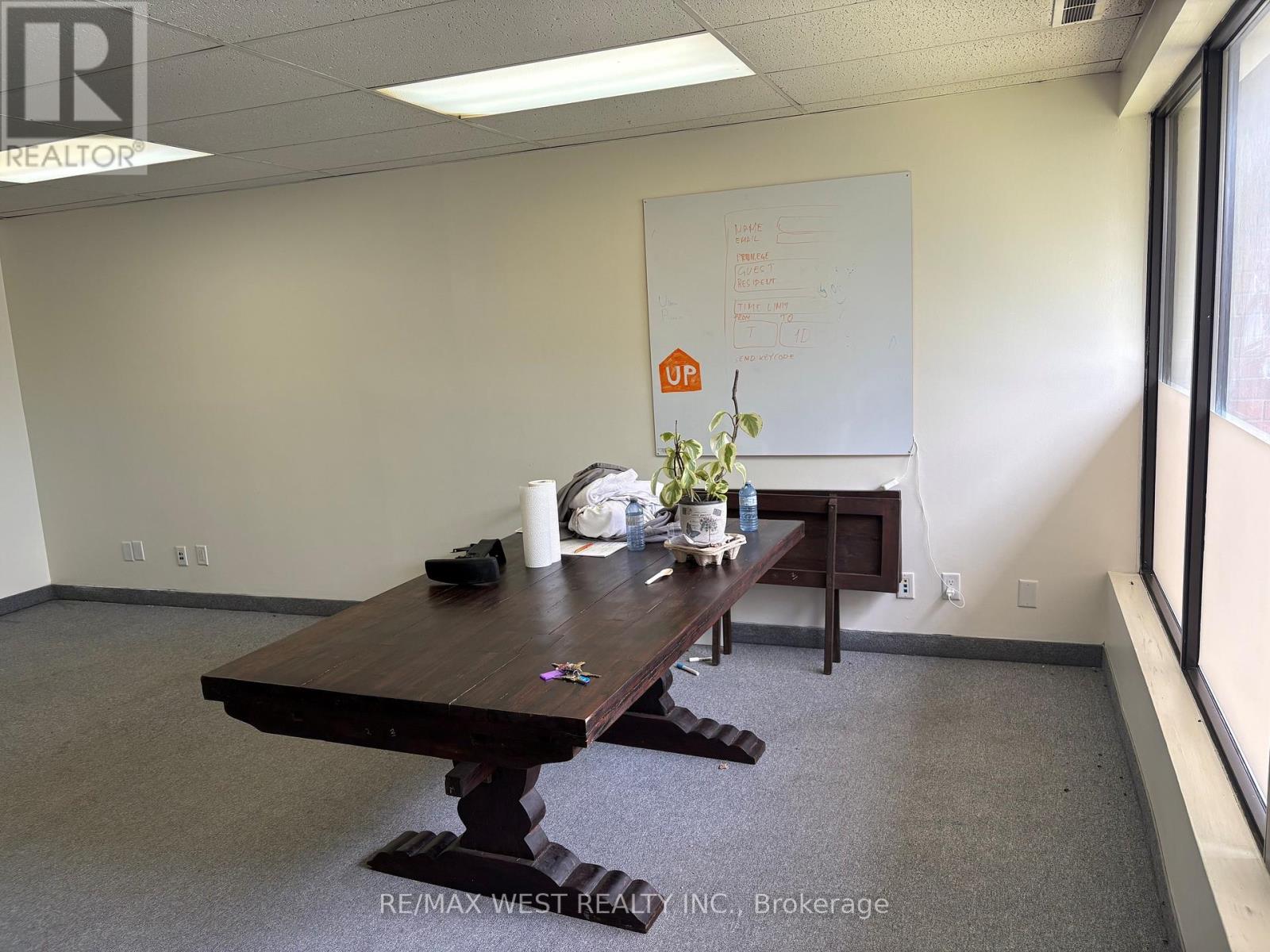 4b - 210 Drumlin Circle, Vaughan, Ontario  L4K 3E3 - Photo 4 - N13426120