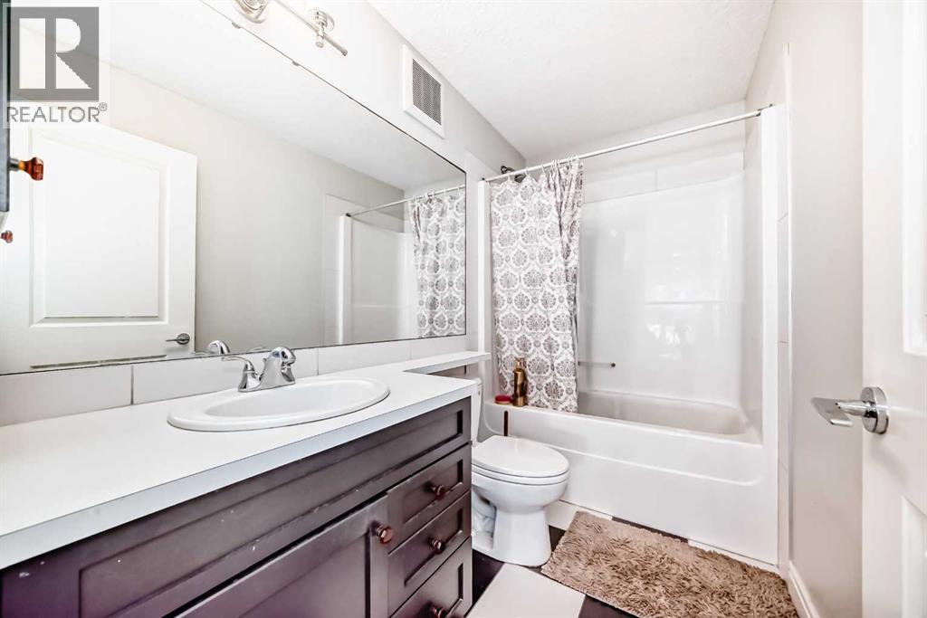 136 Stonemere Close, Chestermere, Alberta  T1X 0C4 - Photo 32 - A2319521