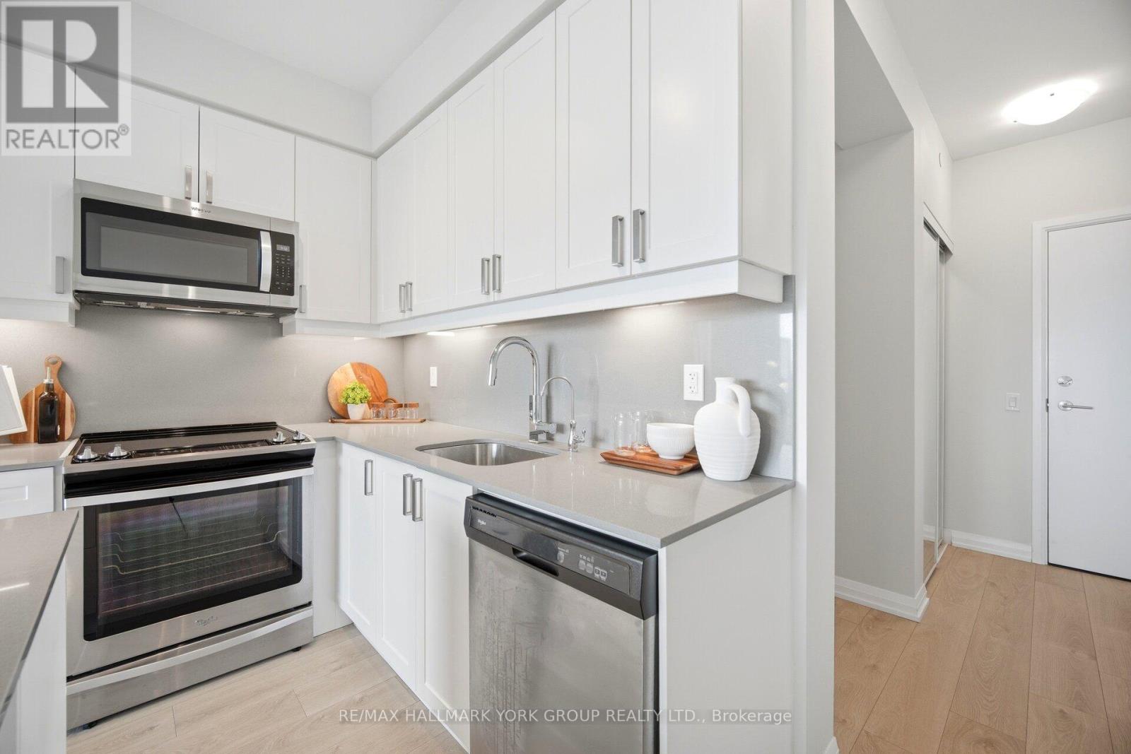 2117 - 7895 Jane Street, Vaughan, Ontario L4K 0K2 - Photo 5 - N13438324