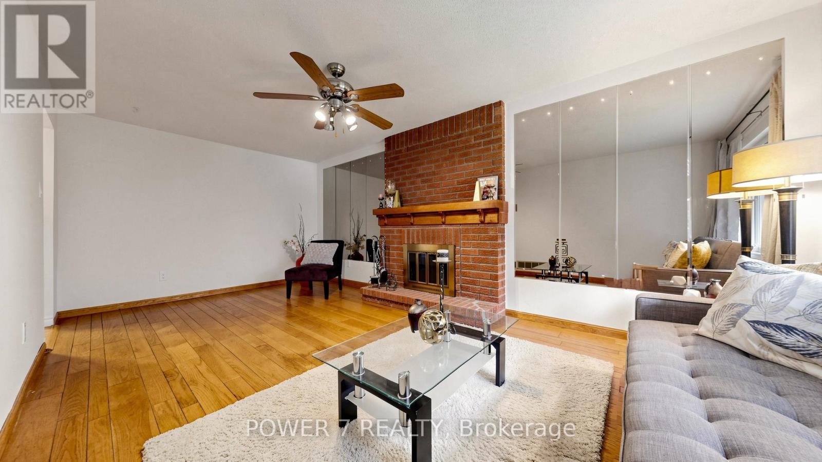 71 Canterbury Court, Richmond Hill, Ontario  L4C 8E7 - Photo 10 - N13438768
