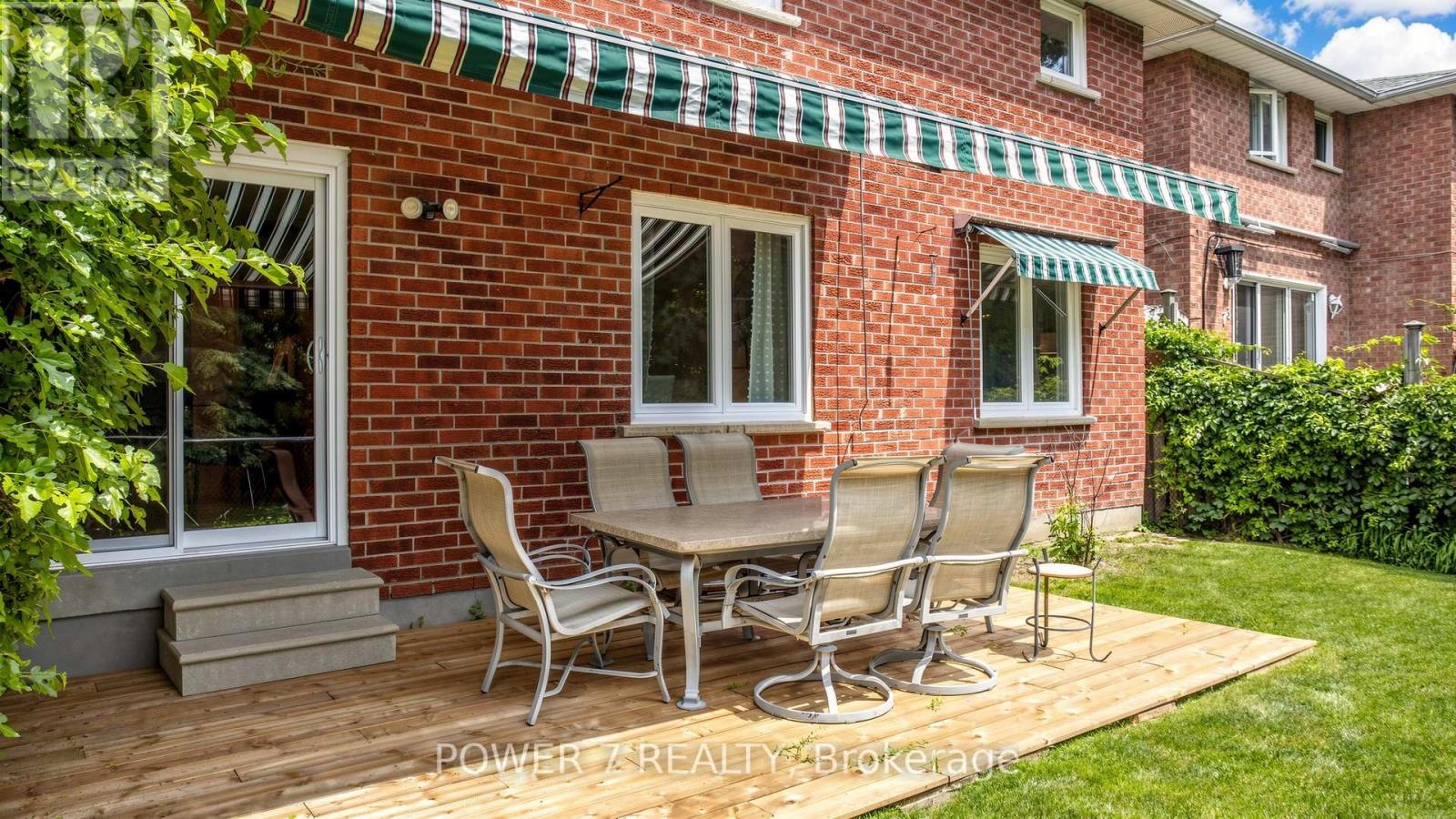 71 Canterbury Court, Richmond Hill, Ontario  L4C 8E7 - Photo 40 - N13438768