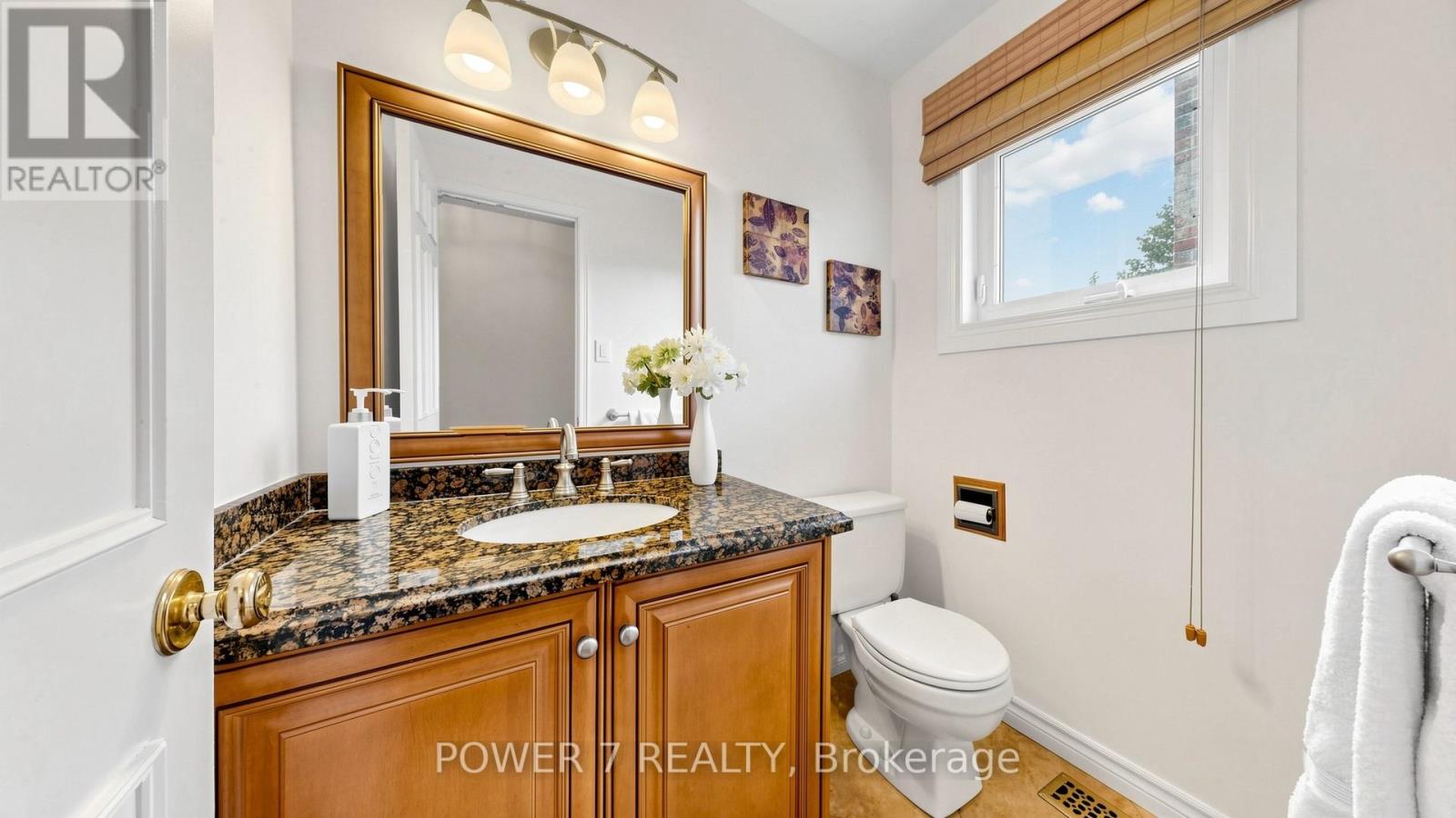 71 Canterbury Court, Richmond Hill, Ontario  L4C 8E7 - Photo 16 - N13438768