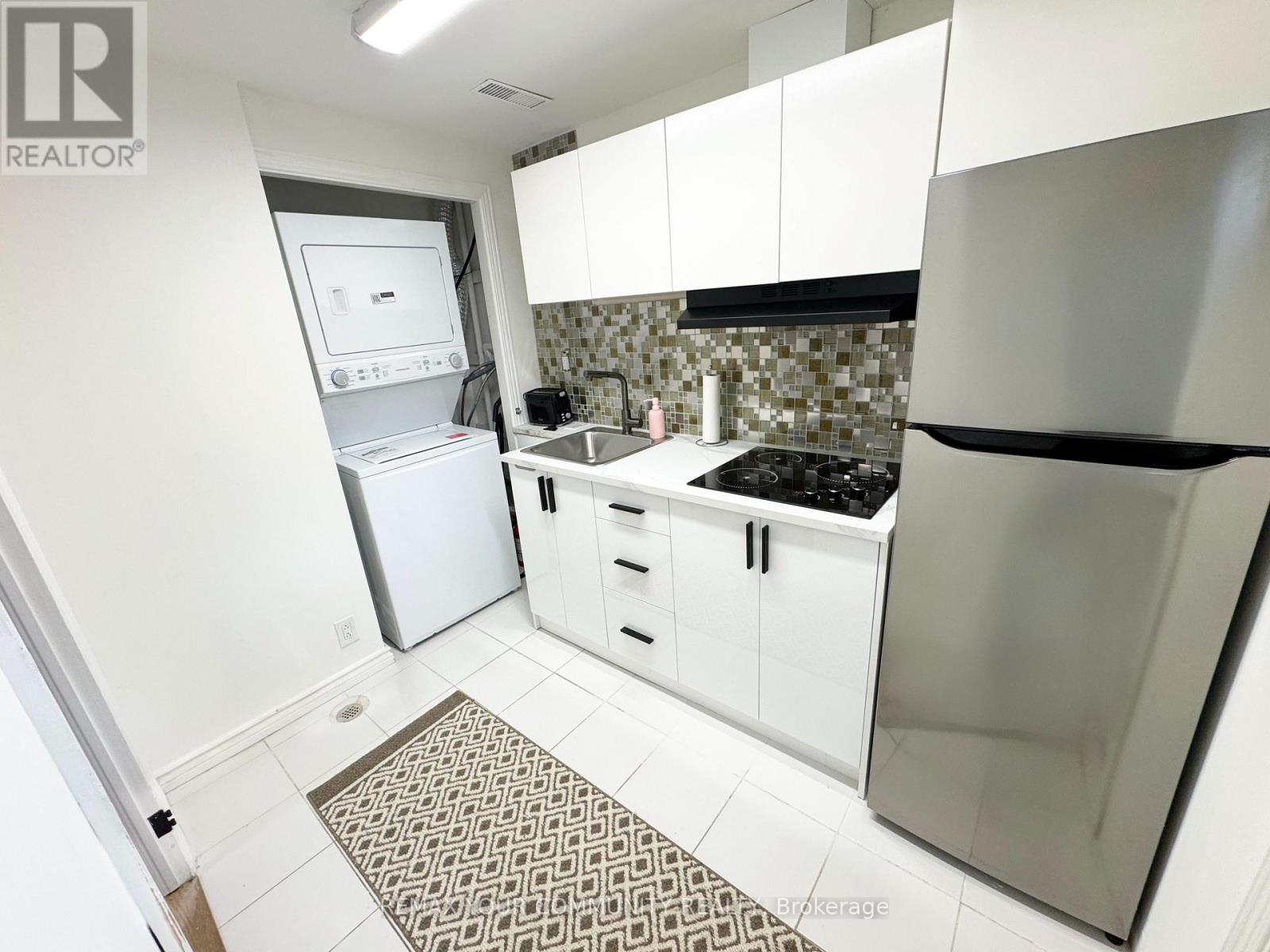 2 - 70 Bedford Park Avenue, Richmond Hill, Ontario  L4C 2N8 - Photo 6 - N13438772