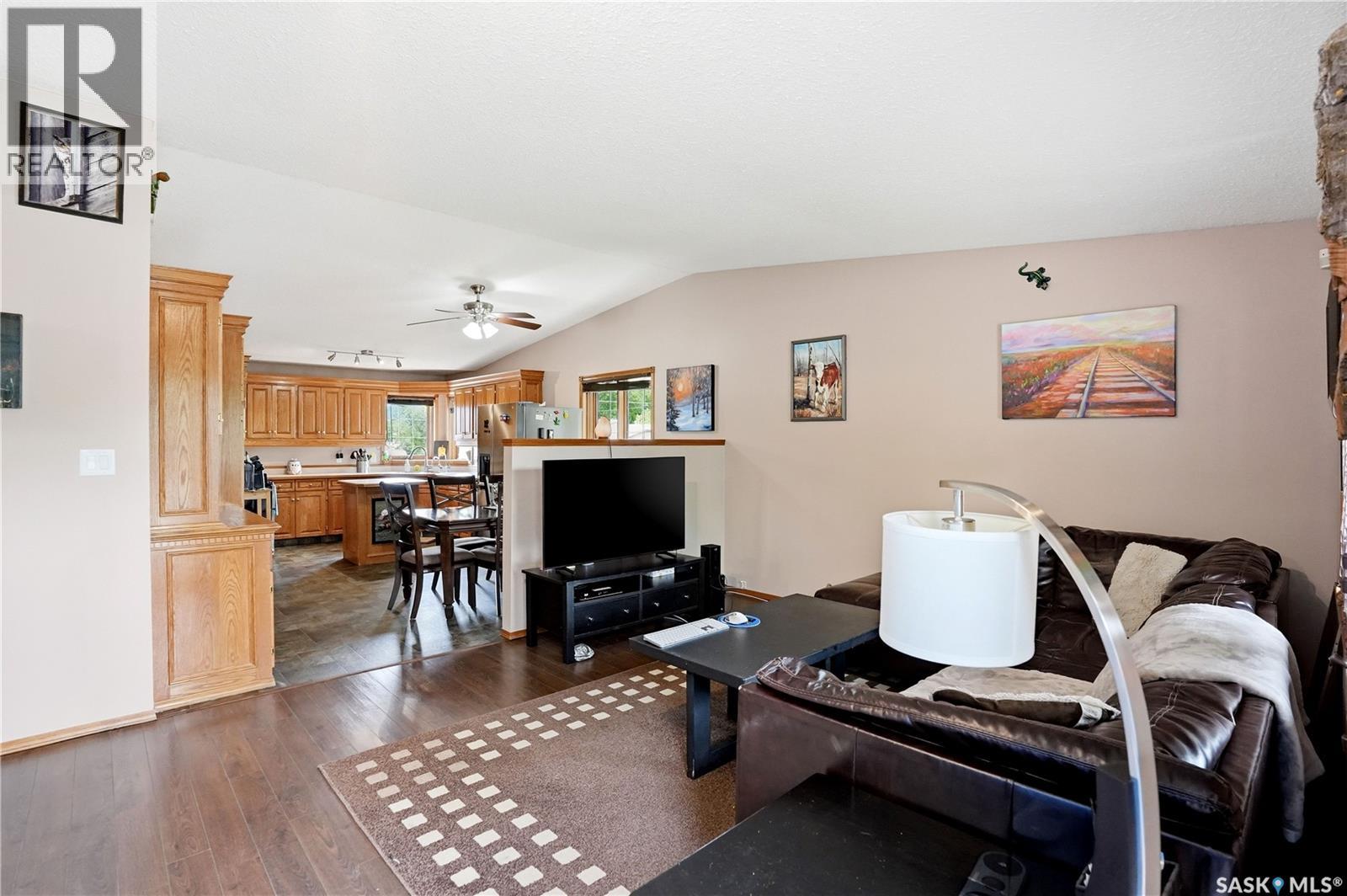 177 Ottawa Street, Regina, Saskatchewan  S4R 1N3 - Photo 3 - SK039372