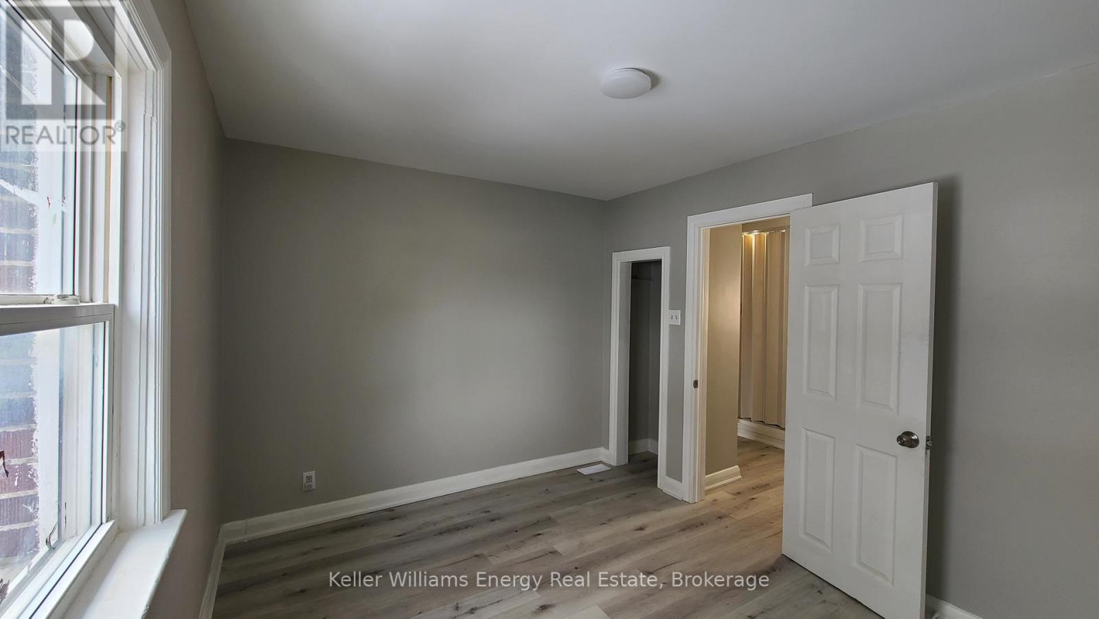 Upper - 201 Celina Street, Oshawa, Ontario  L1H 4N7 - Photo 11 - E13438642