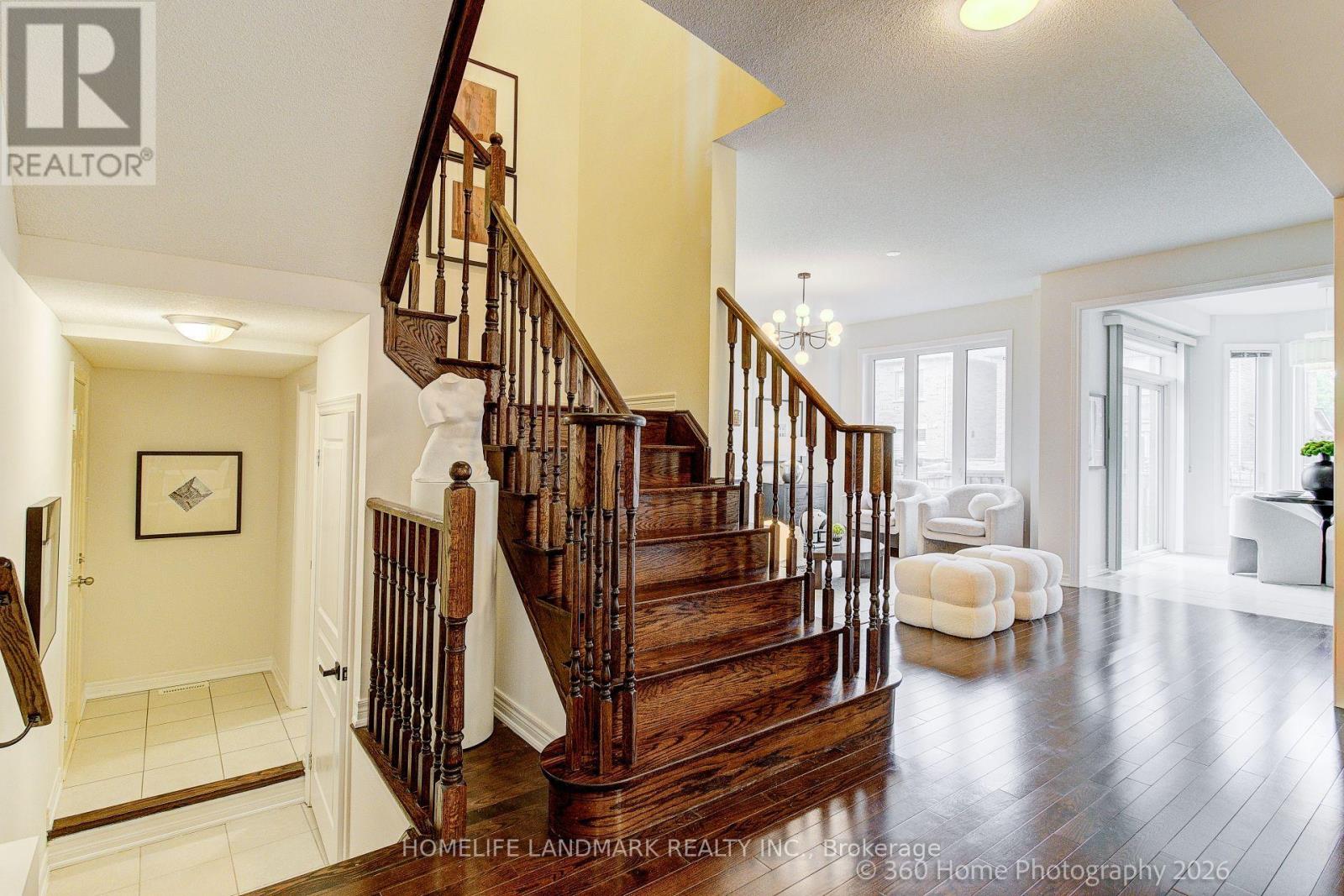 93 Beckett Avenue, Markham (Berczy), Ontario  L6C 0R9 - Photo 7 - N13433936