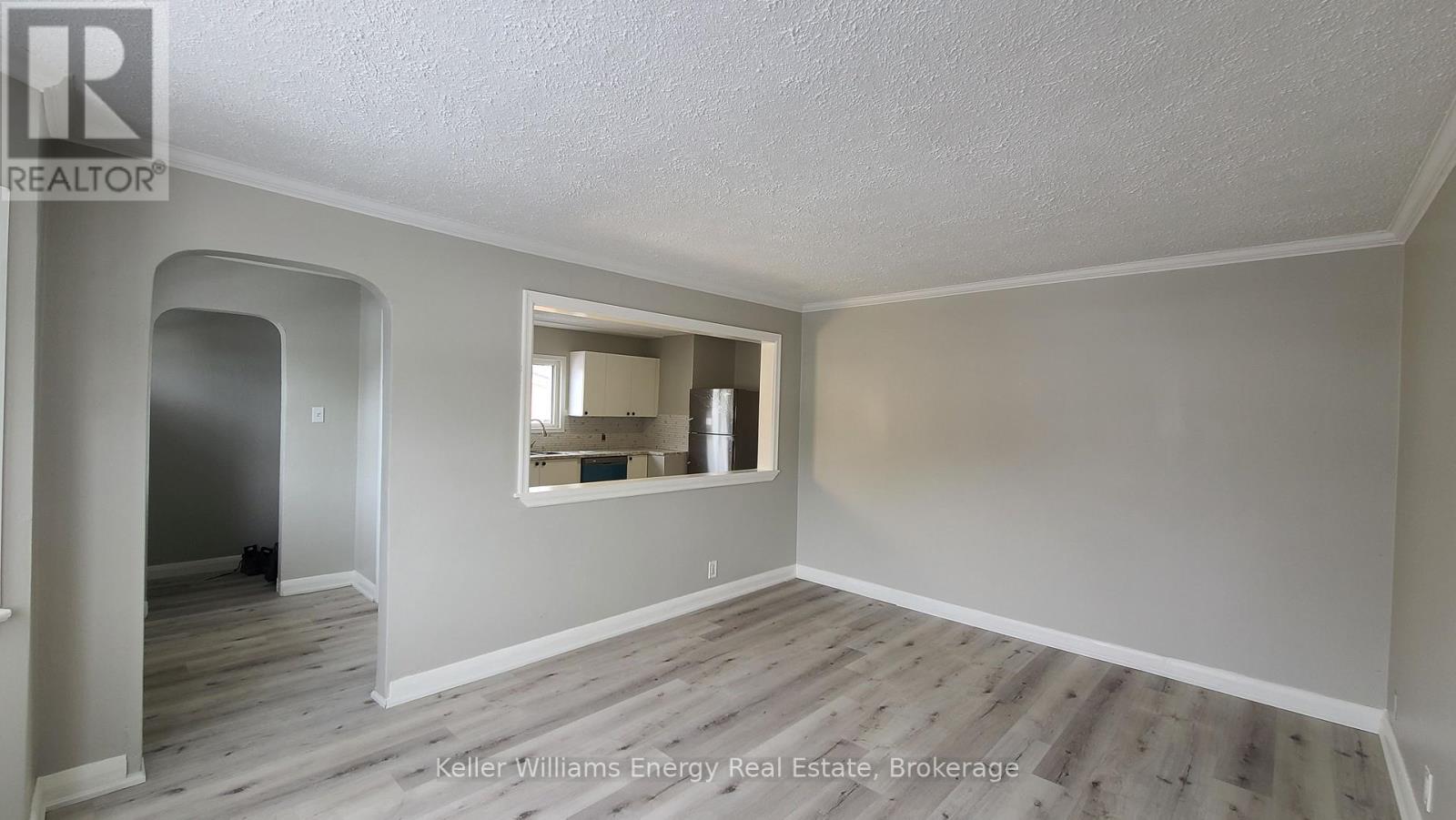 Upper - 201 Celina Street, Oshawa, Ontario  L1H 4N7 - Photo 7 - E13438642