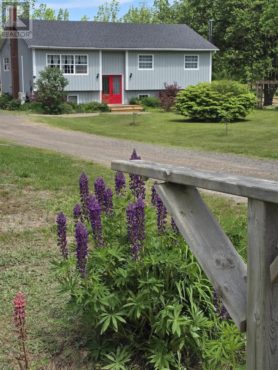 1106 Tetzlaff Road, Kentville, Nova Scotia  B4N 4K1 - Photo 2 - 202609081