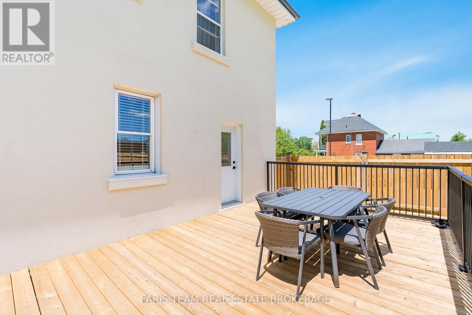 119 Jephson Street, Tay, Ontario  L0K 2A0 - Photo 33 - S13438104
