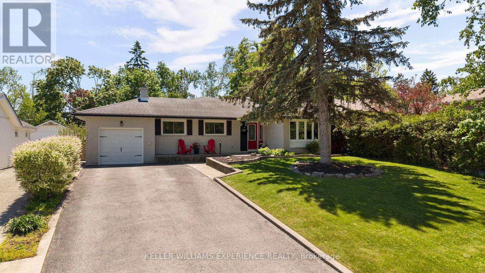 27 OTTAWAY AVENUE, Barrie, Ontario