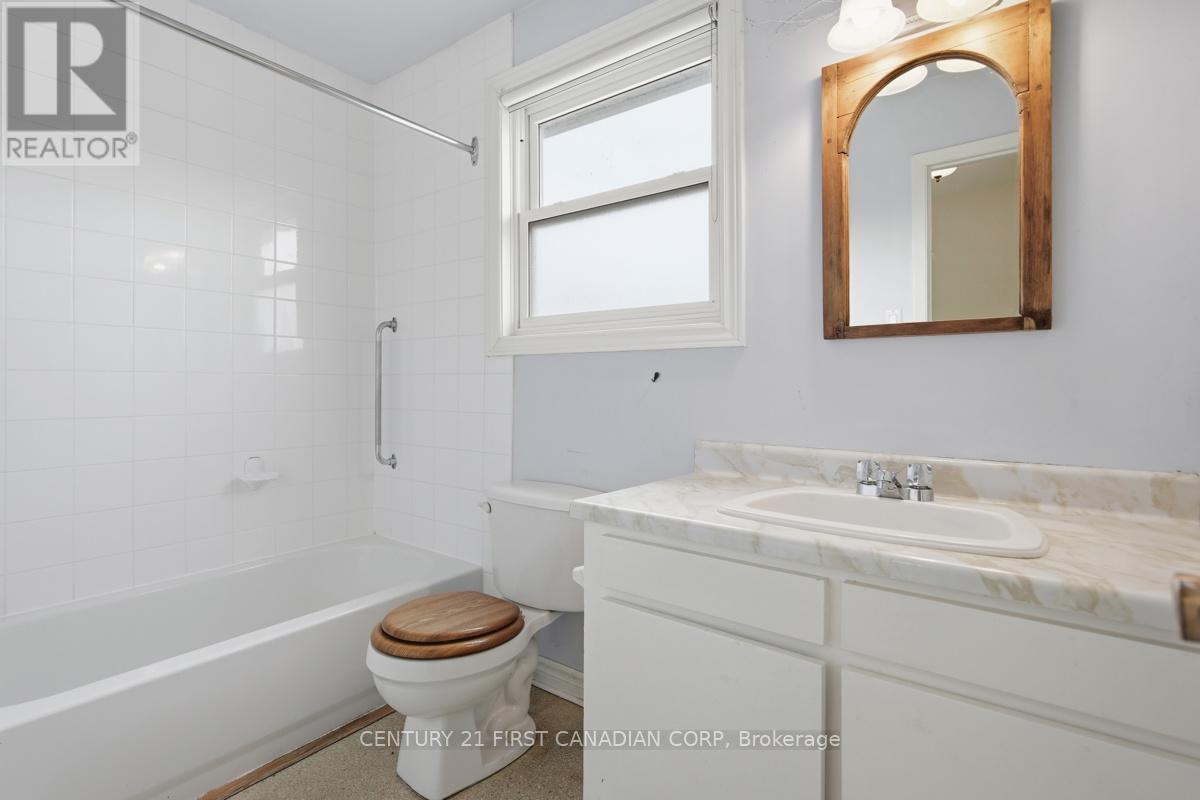454 Beachwood Avenue, London South, Ontario  N6J 3K1 - Photo 38 - X13436732