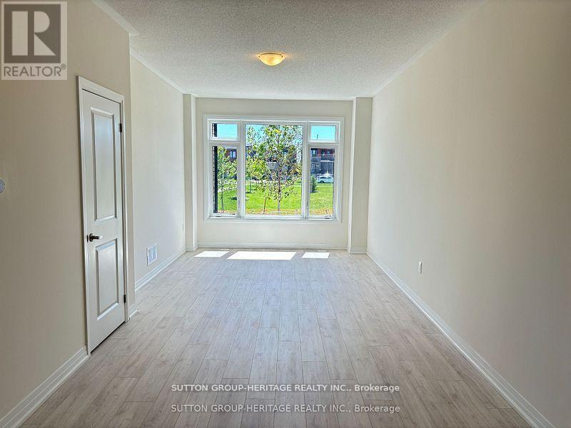 1 Cherry Hill Lane, Barrie, Ontario  L9J 0M7 - Photo 5 - S13439218