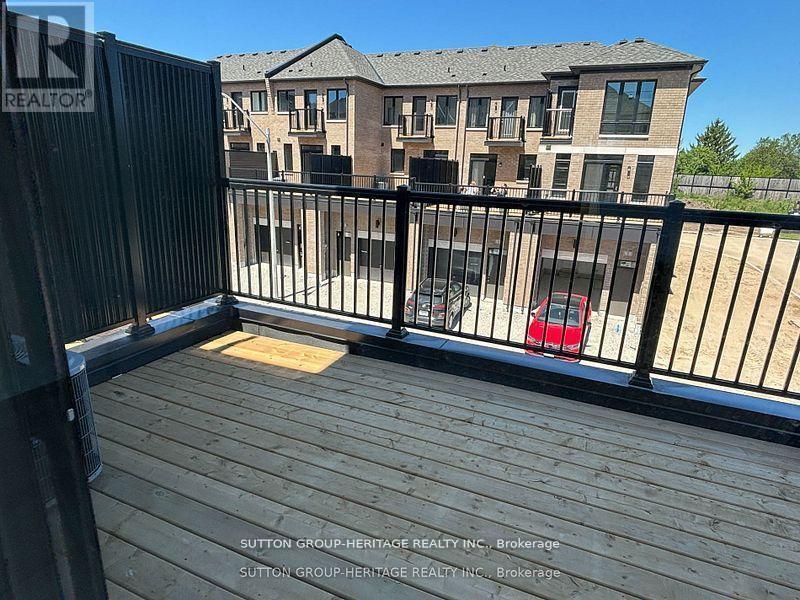 1 Cherry Hill Lane, Barrie, Ontario  L9J 0M7 - Photo 29 - S13439218