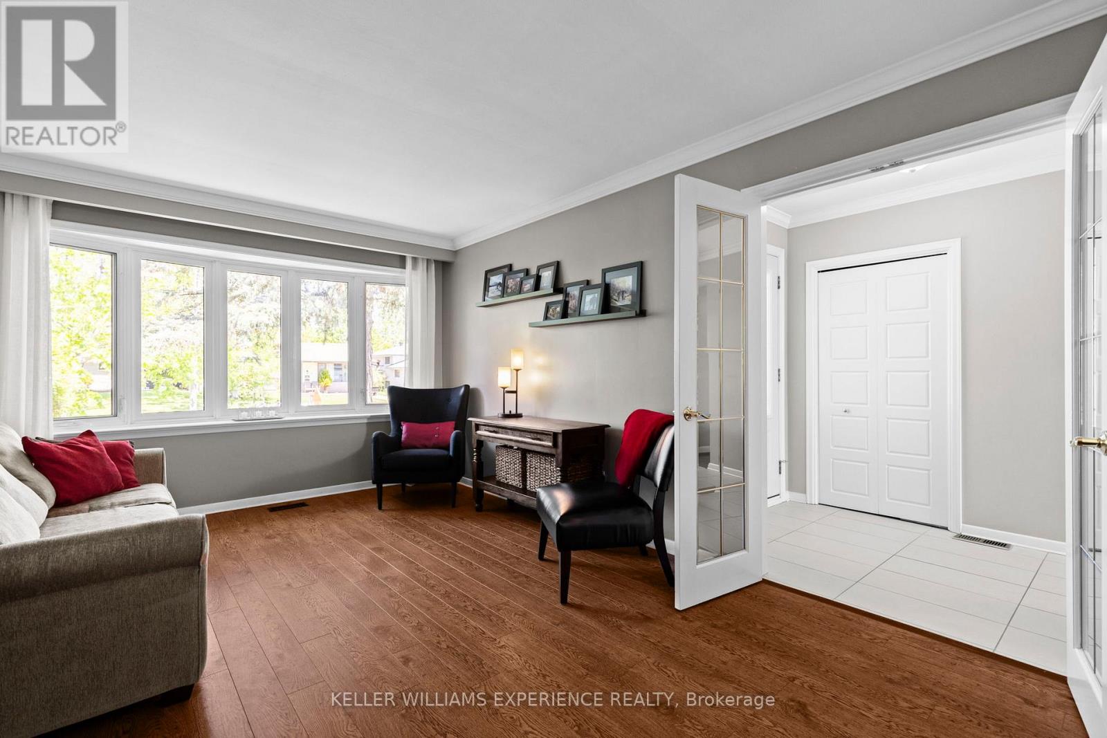 27 Ottaway Avenue, Barrie, Ontario  L4M 2W6 - Photo 6 - S13439114