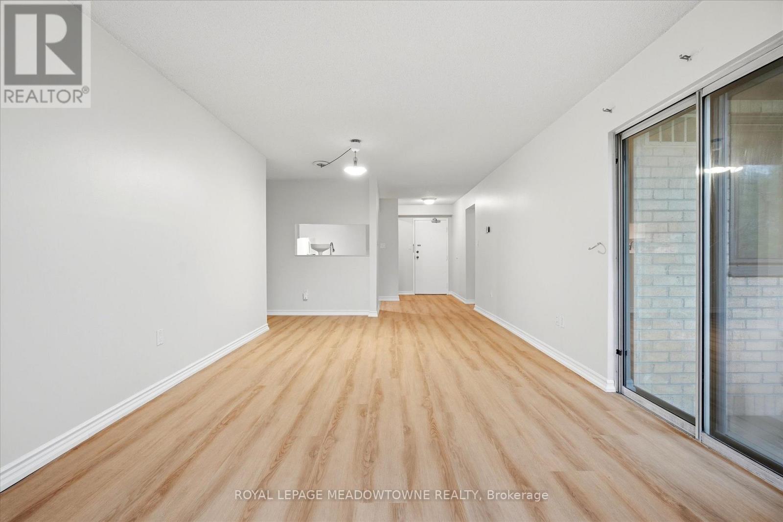 207 - 3835 Lake Shore Boulevard, Toronto, Ontario M8W 1R2 - Photo 11 - W13248930