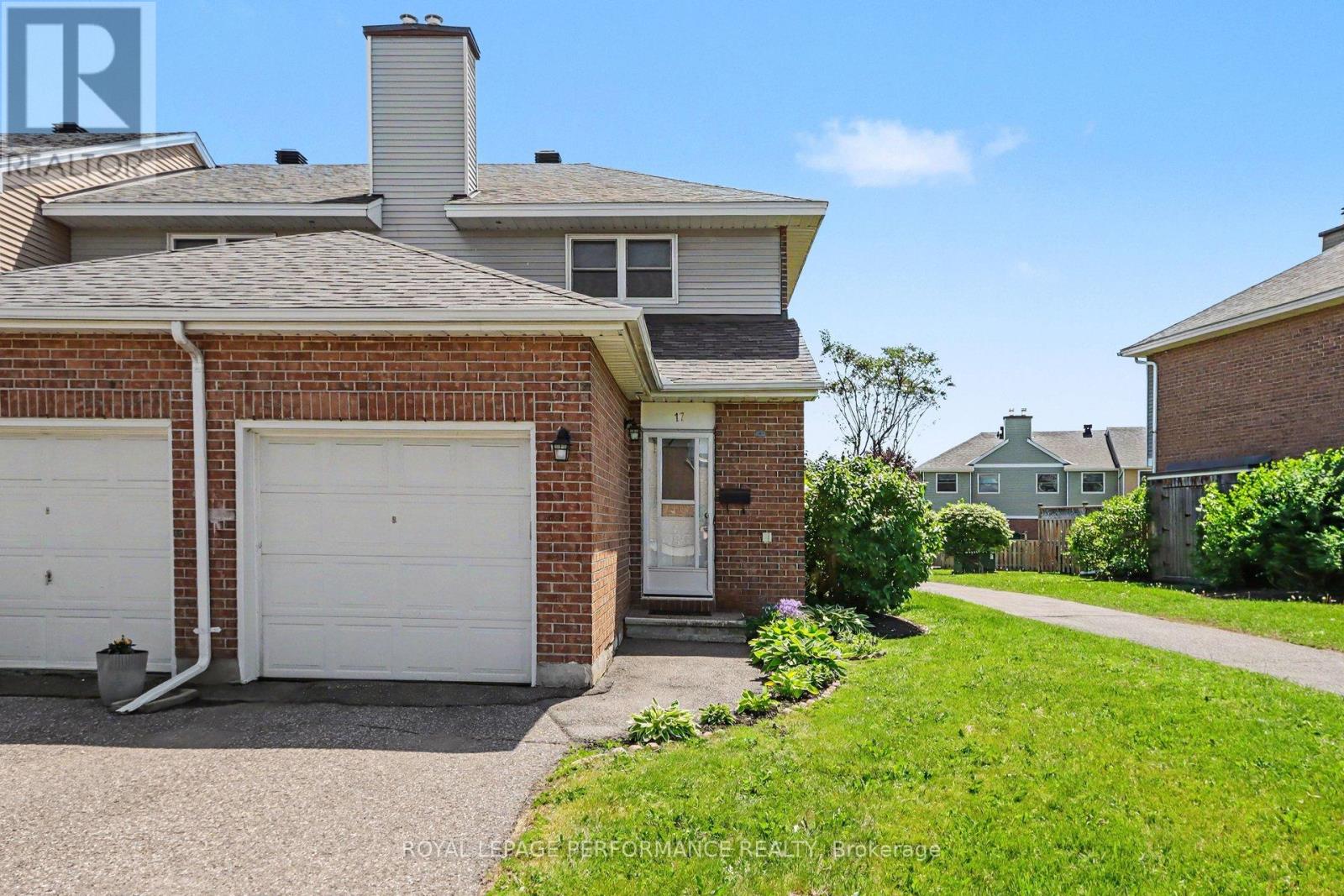17 BENTBROOK CRESCENT, Ottawa, Ontario