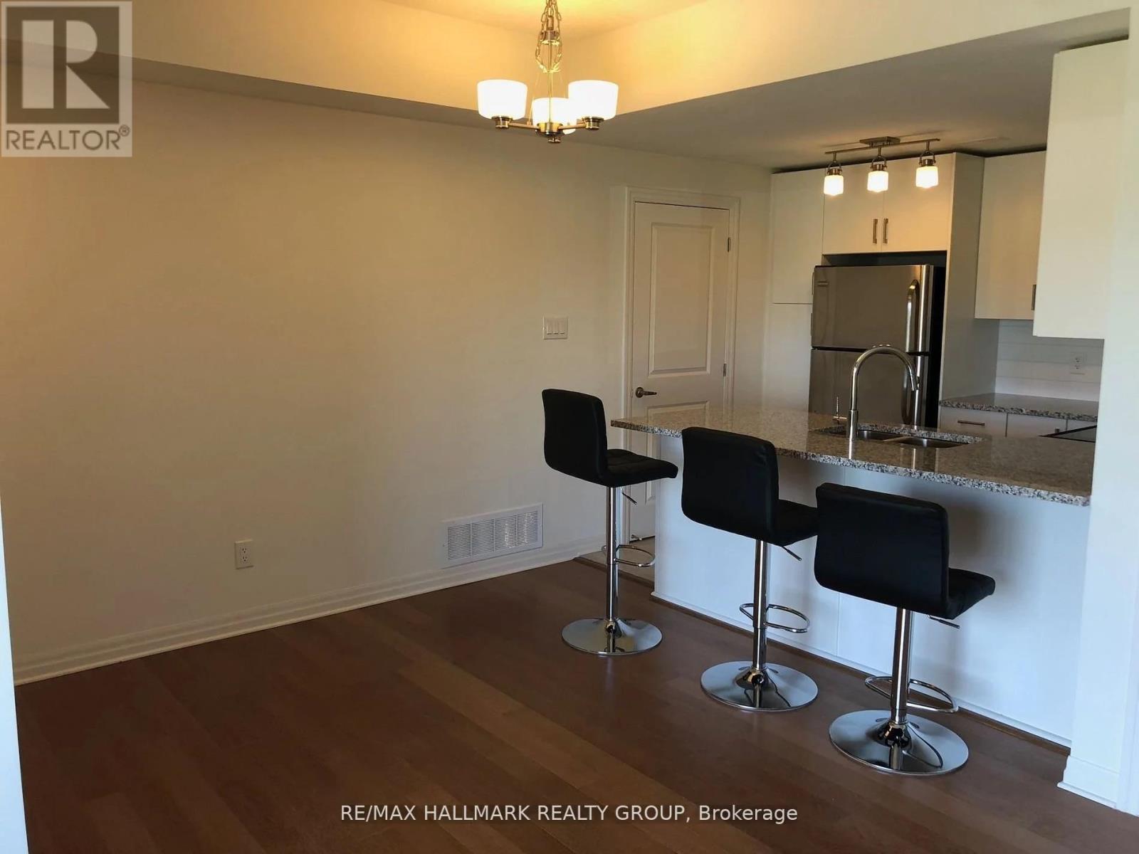 273 Big Sky Private, Ottawa, Ontario  K1T 0M8 - Photo 2 - X13438798