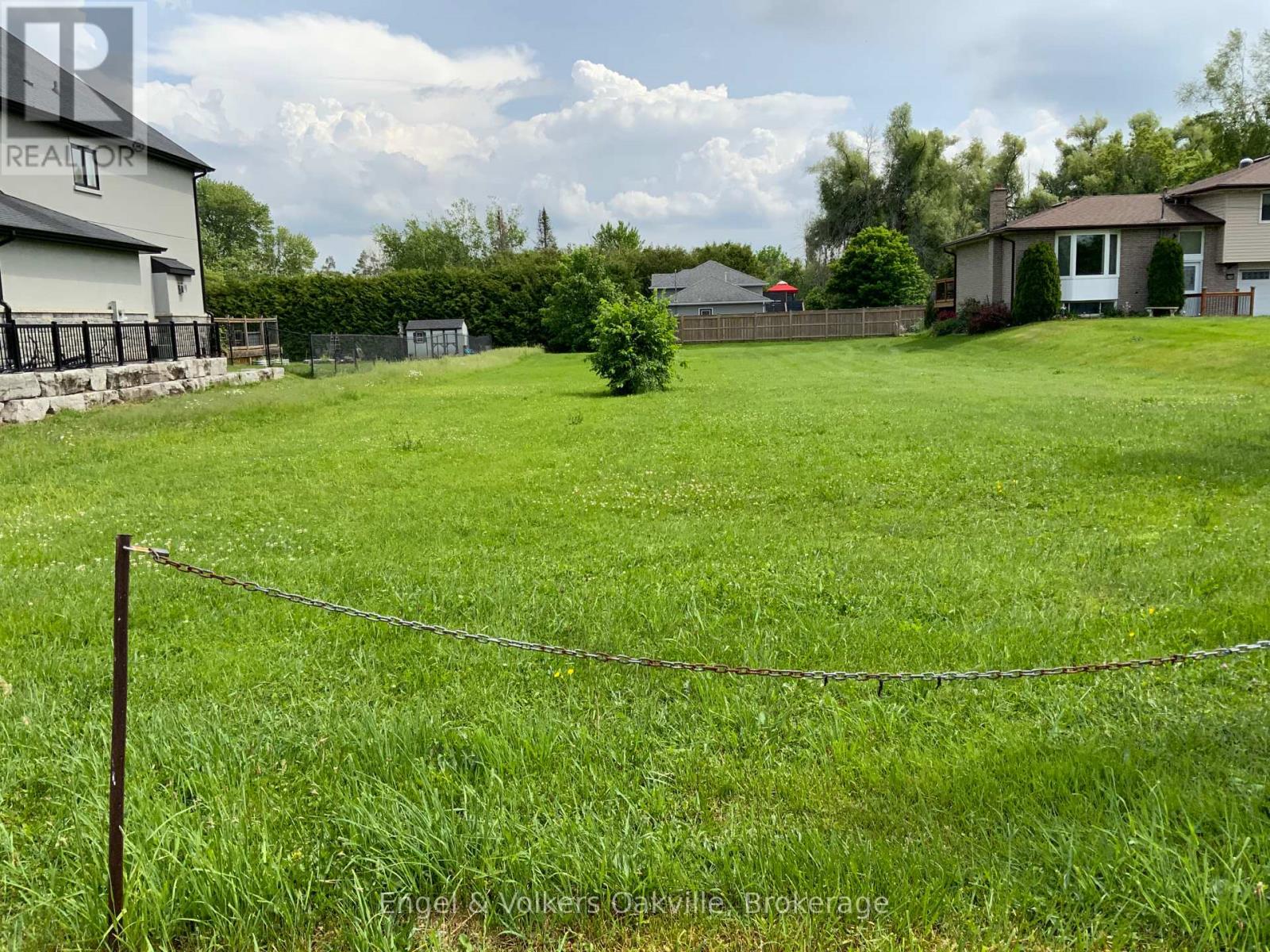7657 Black River Road, Georgina, Ontario  L0E 1R0 - Photo 2 - N13439236