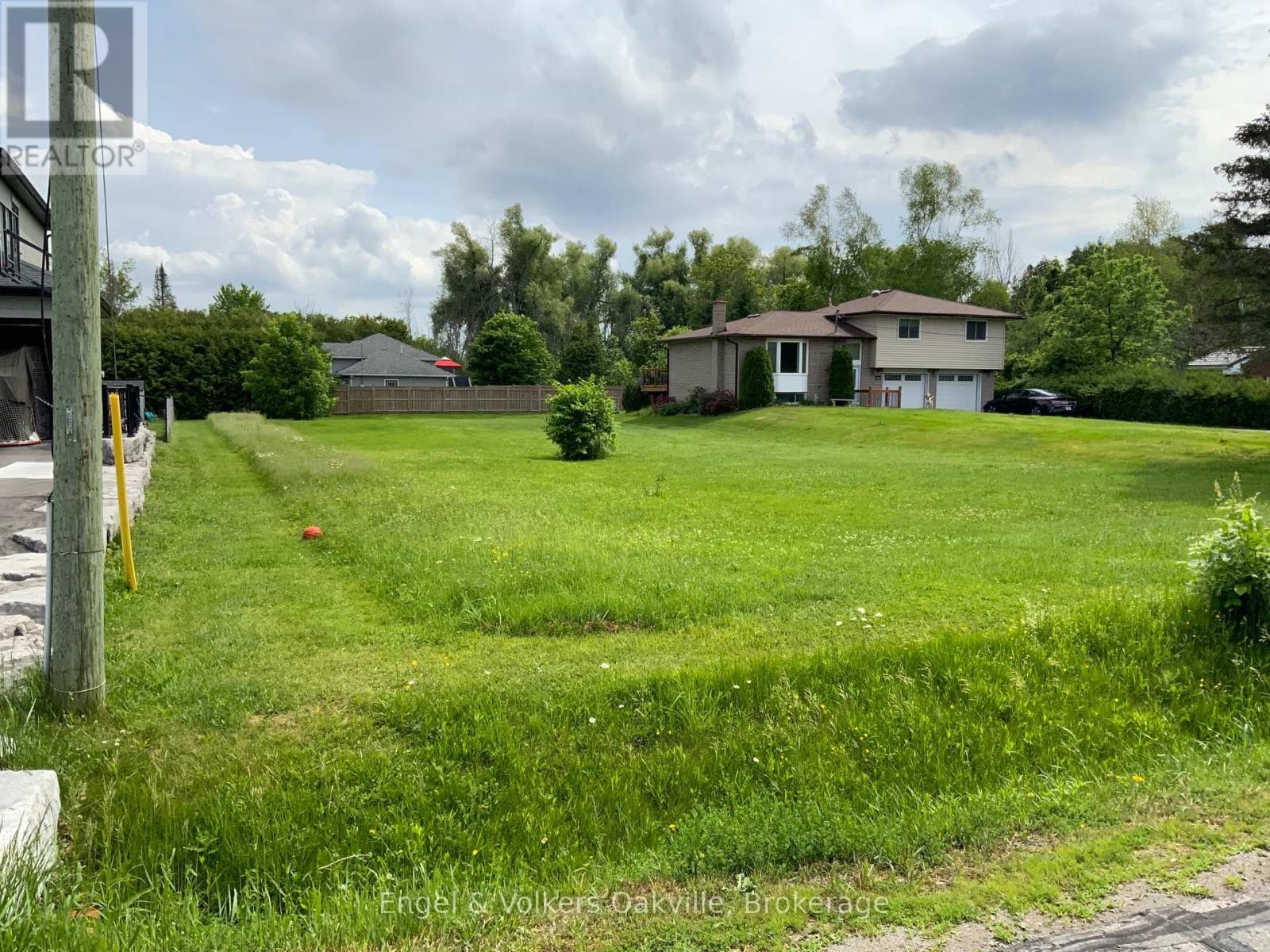 7657 Black River Road, Georgina, Ontario  L0E 1R0 - Photo 3 - N13439236