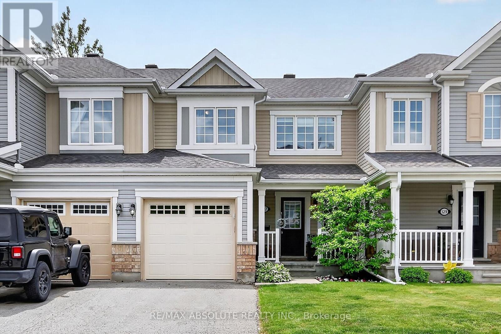 127 MAESTRO AVENUE, Ottawa, Ontario