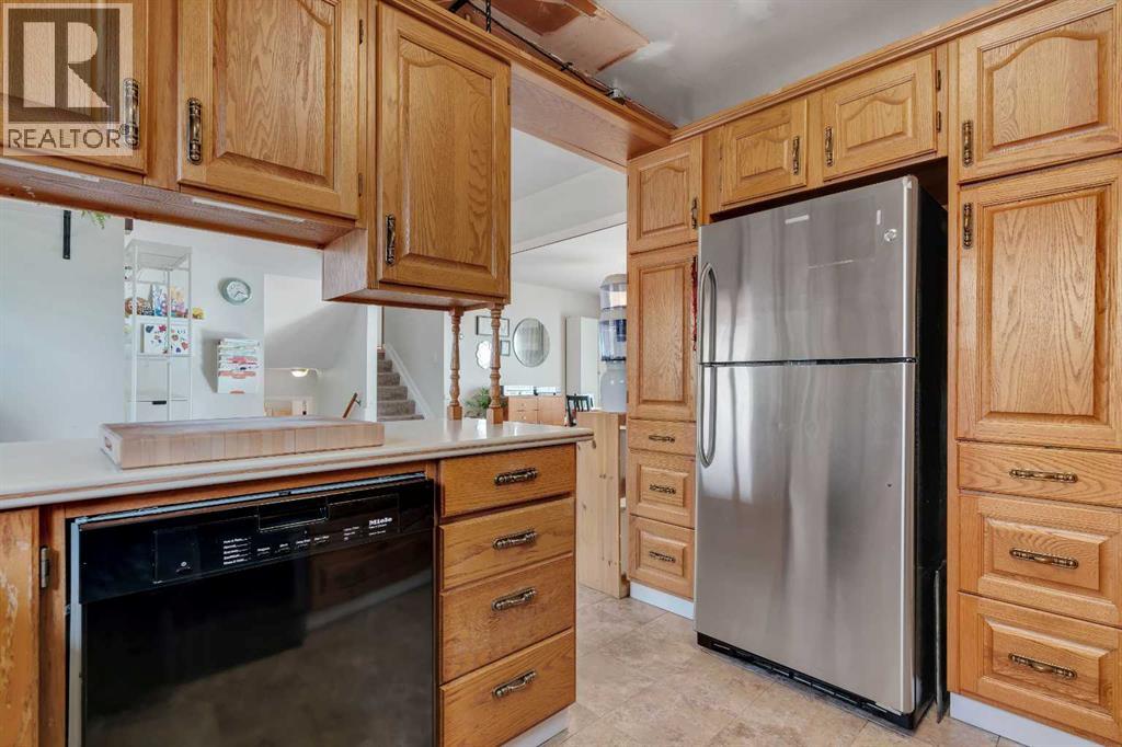 3507 35 Avenue Sw, Calgary, Alberta  T3E 1A2 - Photo 11 - A2320059