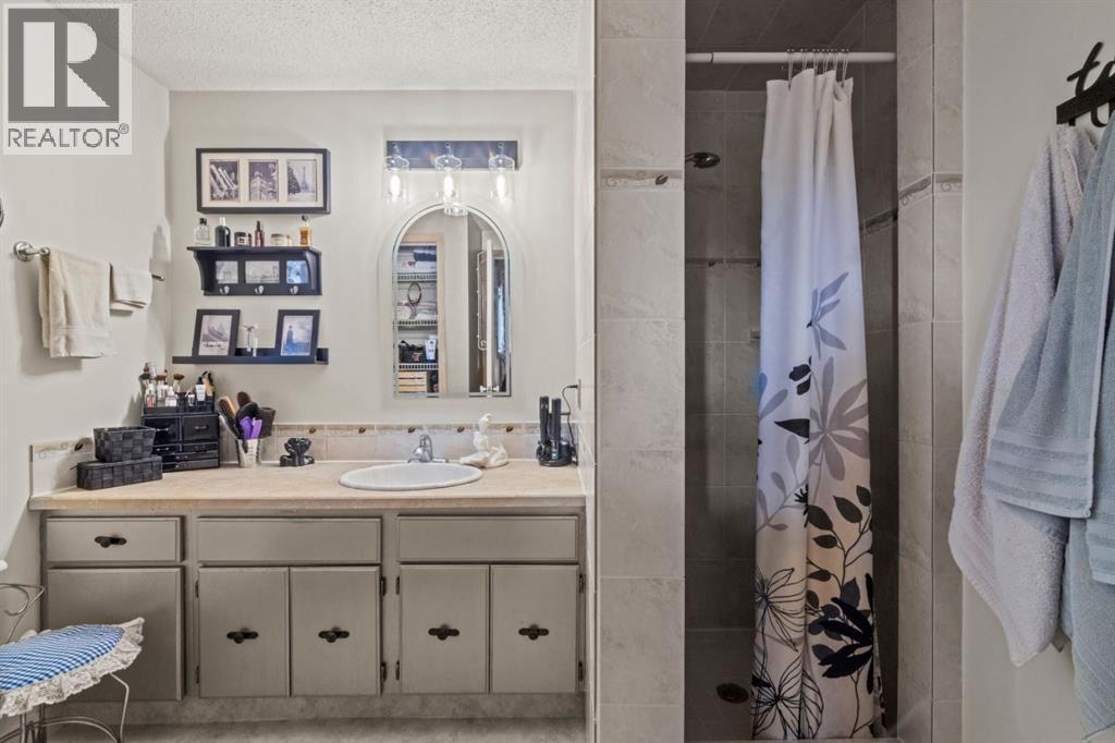 13005 6 Street Sw, Calgary, Alberta  T2W 4J8 - Photo 26 - A2320000