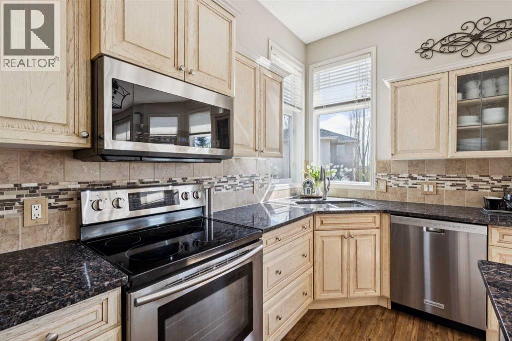 230 Royal Oak Place NW, Calgary, Alberta  T3G 4Y6 - Photo 10 - A2320176
