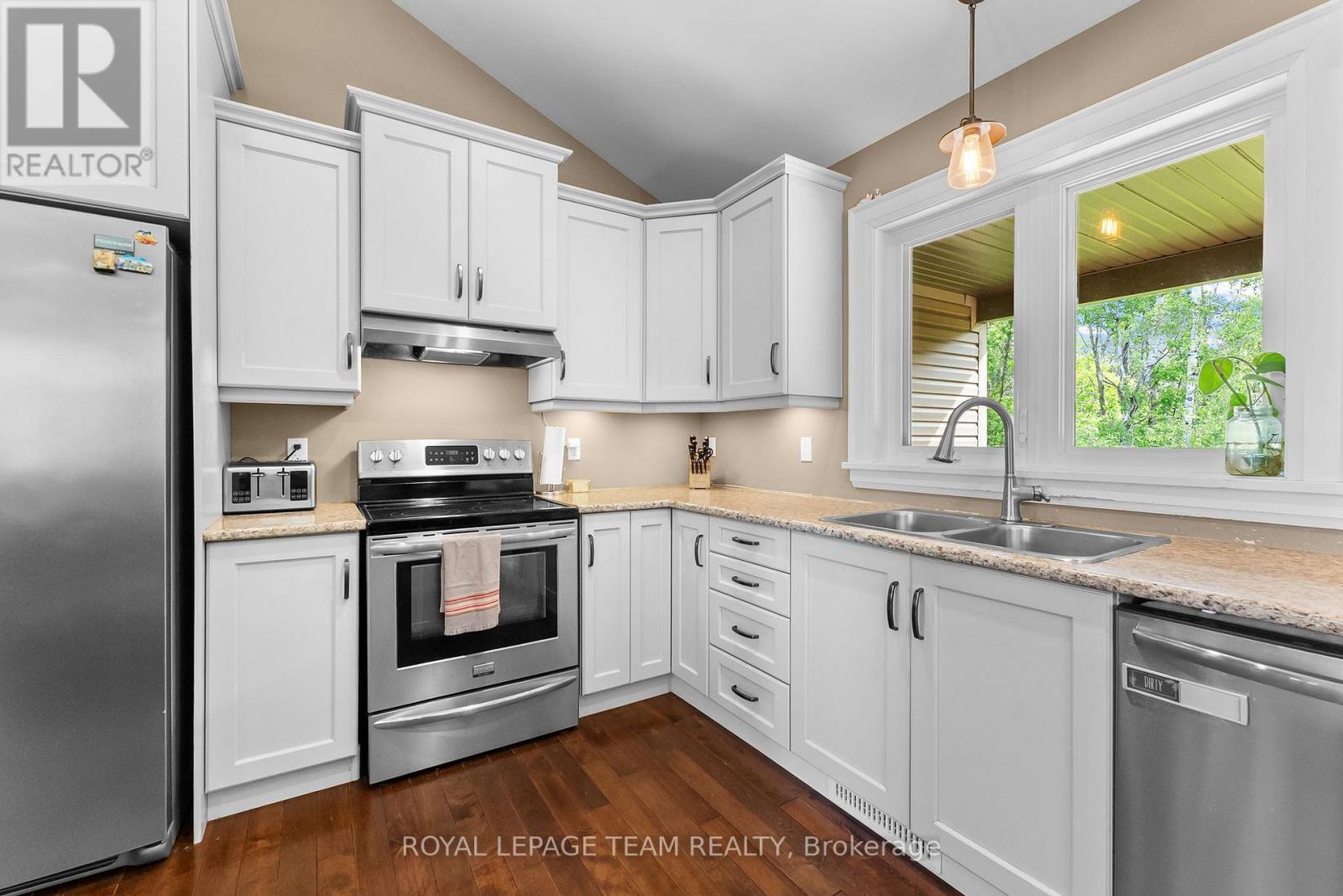175 Boundary Road E, North Dundas, Ontario  K0E 1S0 - Photo 13 - X13439054