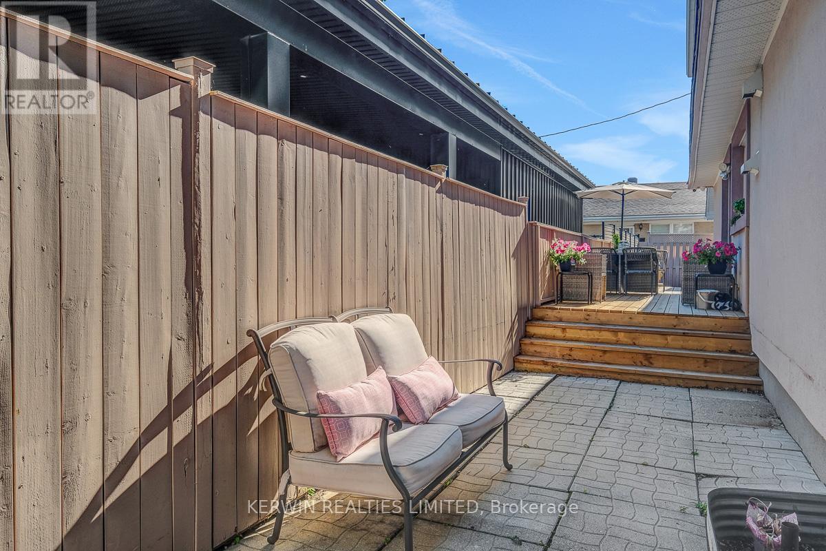 1978 Arch Street, Ottawa, Ontario  K1G 2G6 - Photo 6 - X13439102