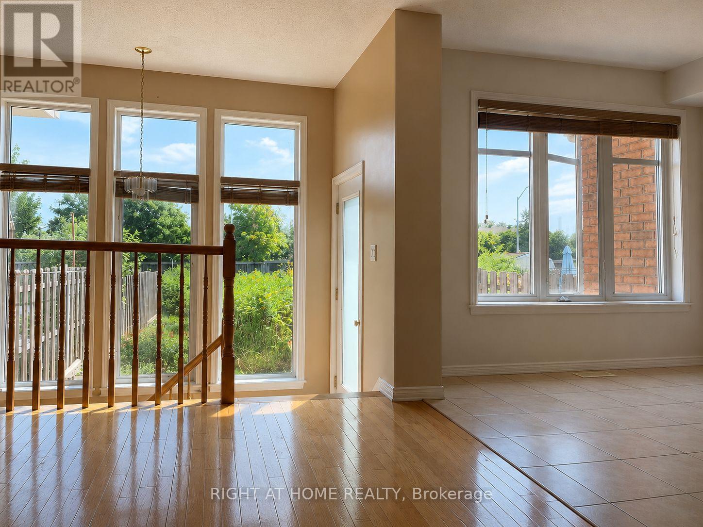 919 Schooner Crescent, Ottawa, Ontario  K1V 1Y3 - Photo 2 - X13439272