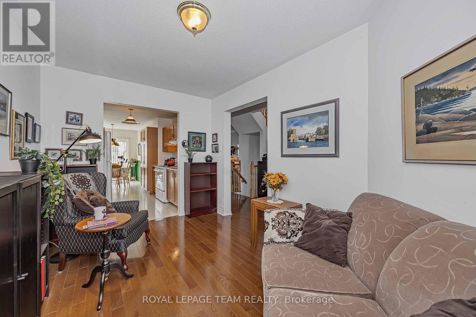 23 Roblyn Way, Ottawa, Ontario  K2G 5Z4 - Photo 9 - X13439234