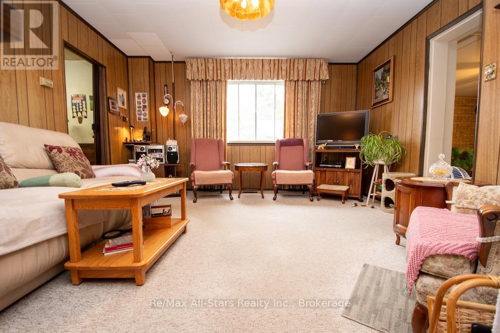 102 Queen Street, Kawartha Lakes, Ontario  K9V 1G6 - Photo 13 - X13444584