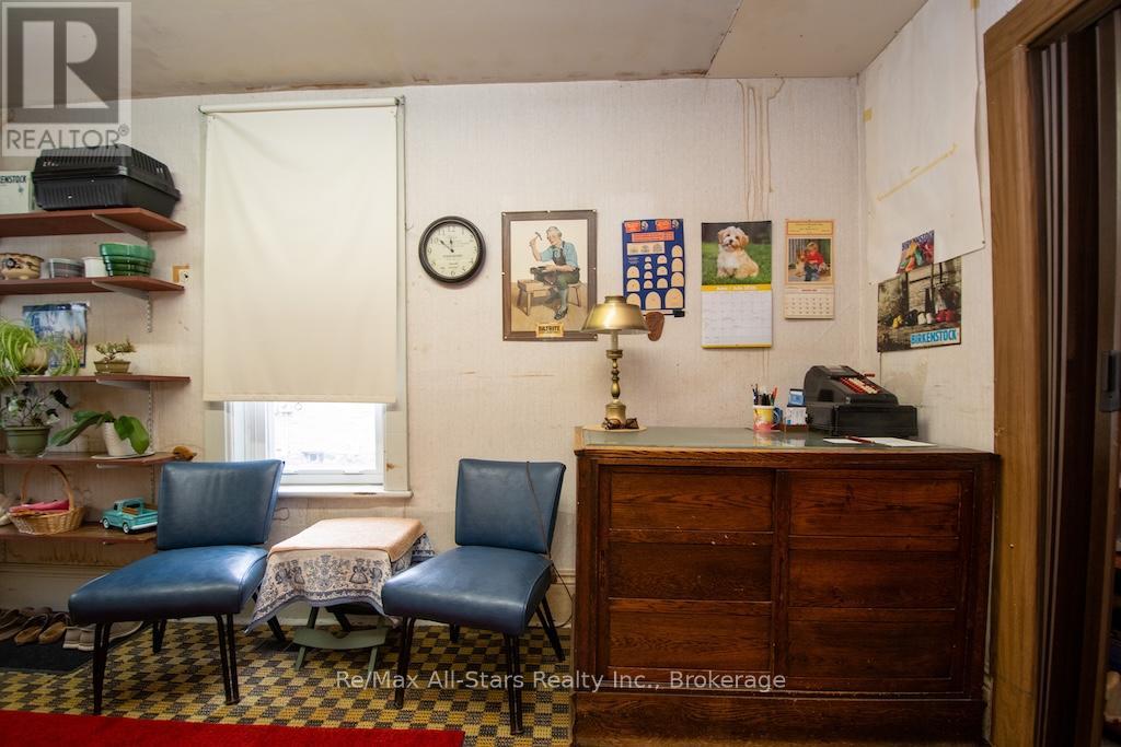 102 Queen Street, Kawartha Lakes, Ontario  K9V 1G6 - Photo 6 - X13444584