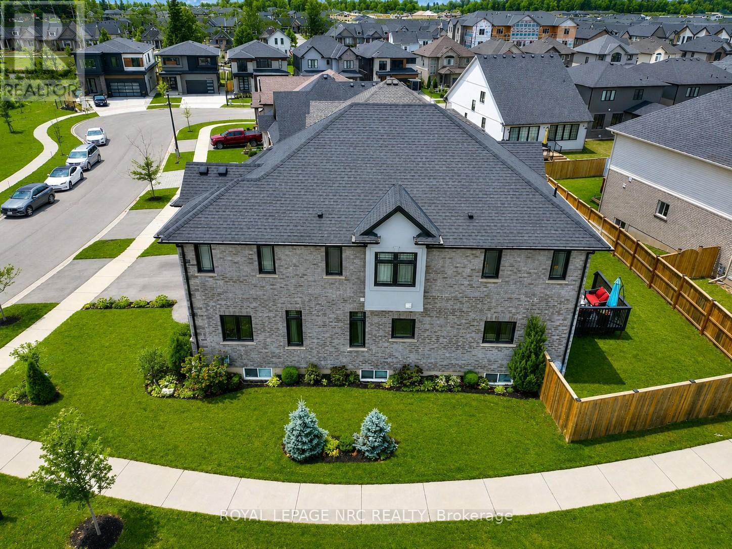 31 Bergenstein Cres Crescent, Pelham, Ontario  L0S 1E6 - Photo 2 - X12860186