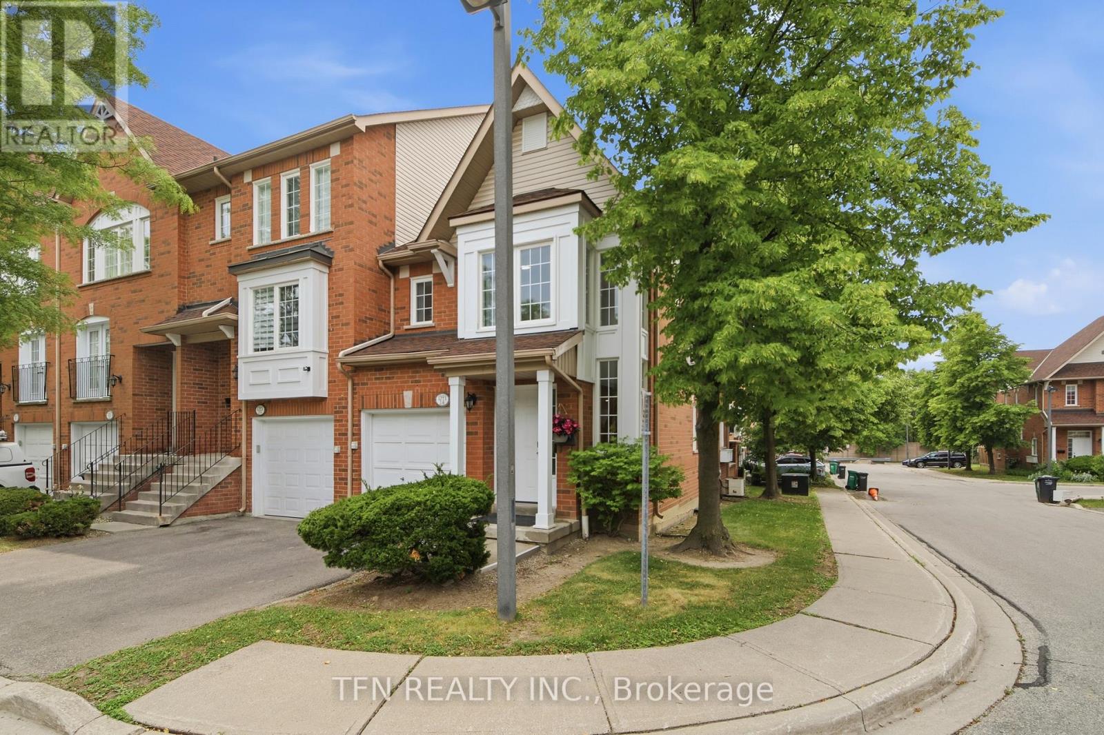 14 - 1591 South Parade Court, Mississauga, Ontario  L5M 6G1 - Photo 2 - W13437698