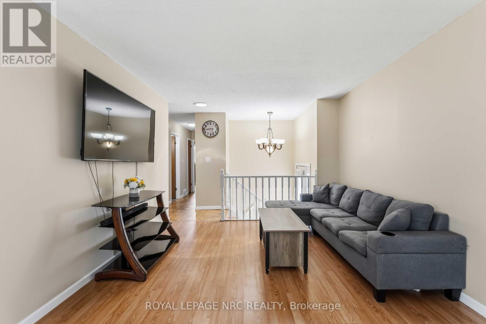 6583 Harmony Avenue, Niagara Falls, Ontario  L2H 1Z3 - Photo 7 - X13438304