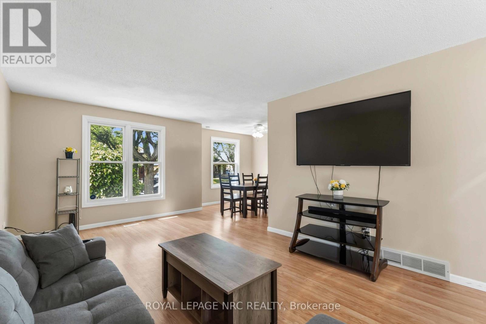 6583 Harmony Avenue, Niagara Falls, Ontario  L2H 1Z3 - Photo 9 - X13438304