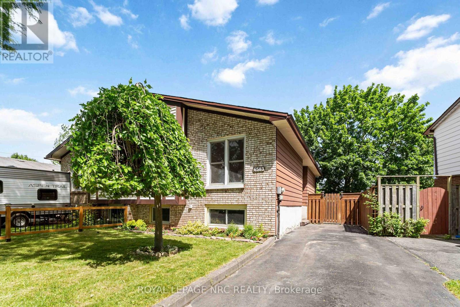 6583 Harmony Avenue, Niagara Falls, Ontario  L2H 1Z3 - Photo 2 - X13438304