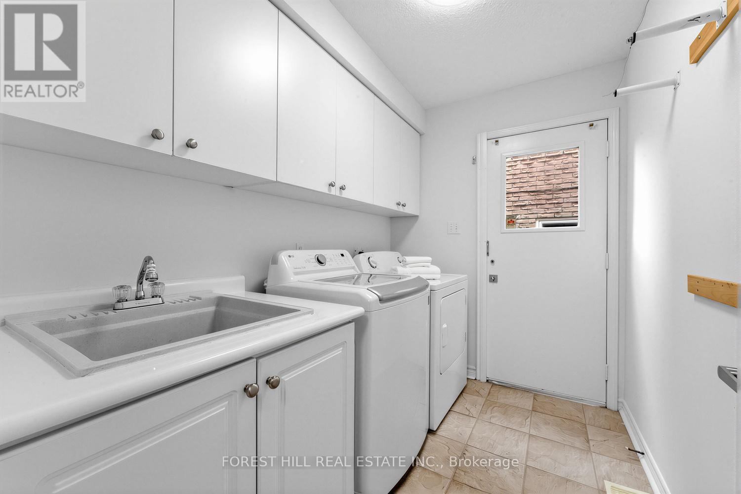 4198 Powderhorn Crescent, Mississauga, Ontario  L5L 3B9 - Photo 18 - W13437766